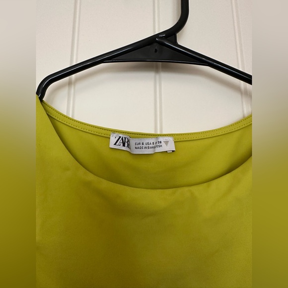 Green Zara top - Picture 2 of 3